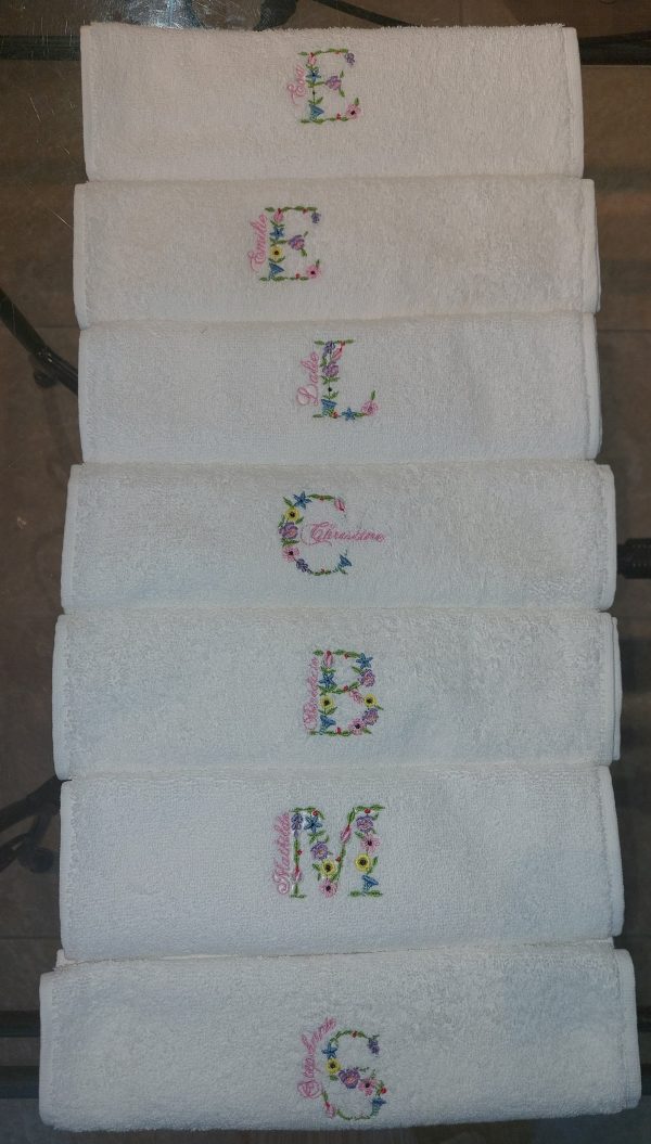 Serviette brodée avec prénom