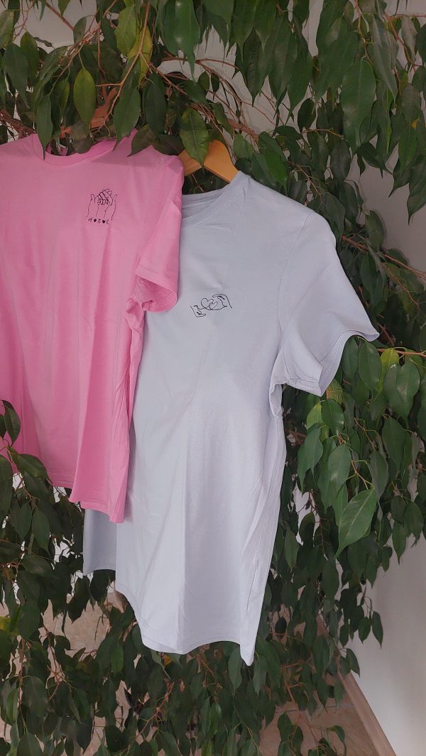 Broderie sur tee-shirt