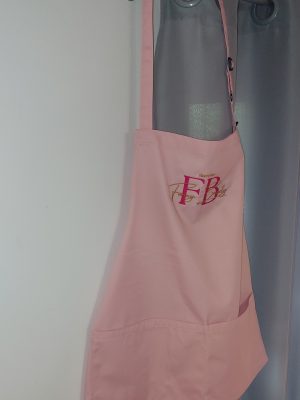 20250717_161507 Broderie logo sur tablier